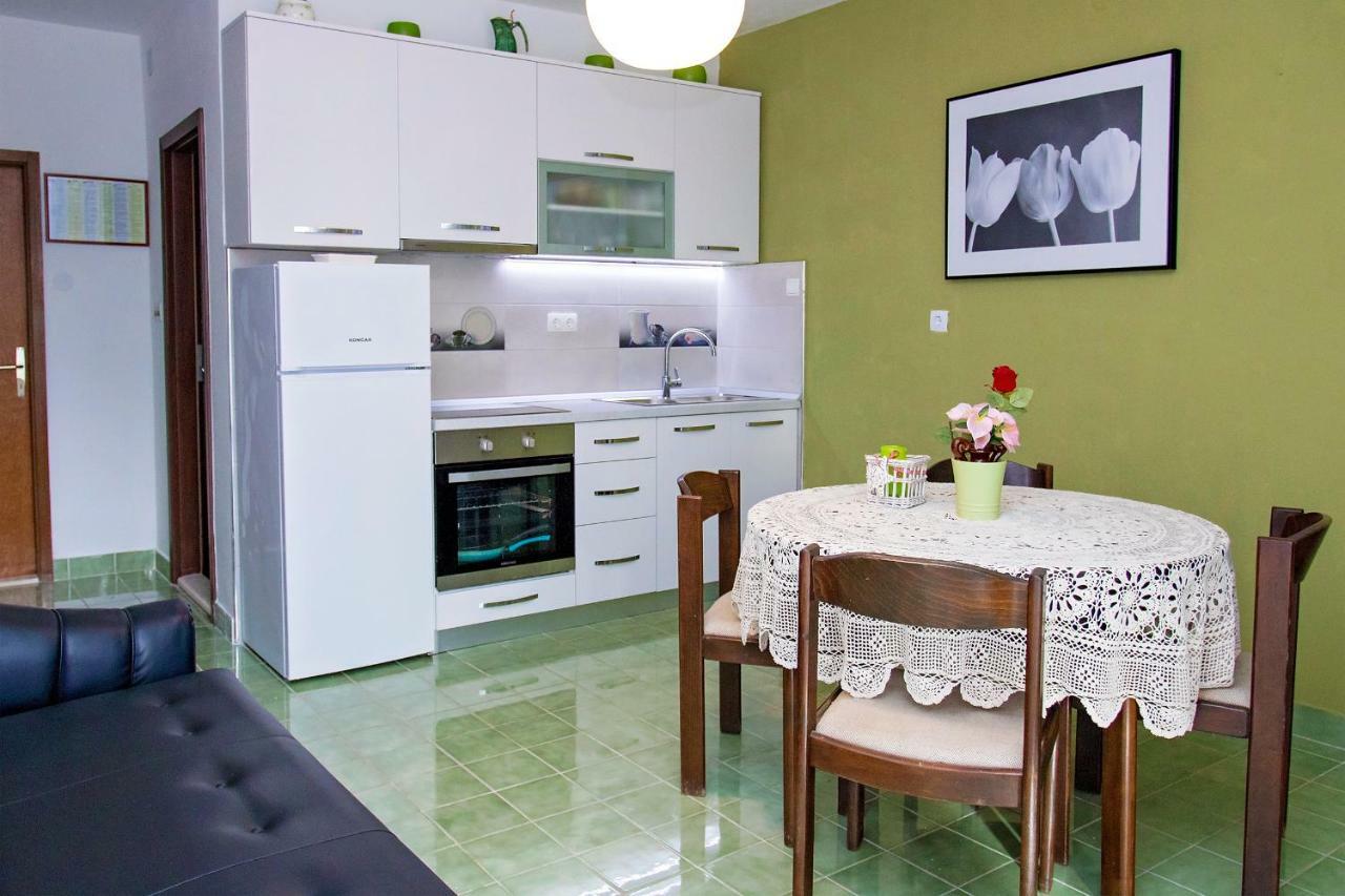 Appartement Biserka *